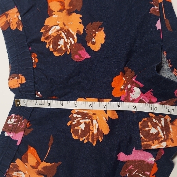 J.Crew Factory Navy Blue Floral Pull On Short Size 2 - Picture 7 of 11